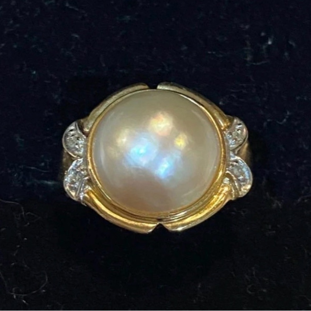 14k Yellow Gold Mabe Pearl and Diamond Ring Size 6. Marked 14k - Picture 7 of 8